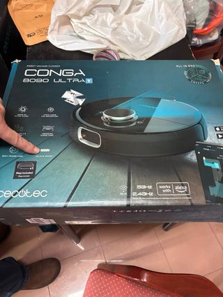 Robot Aspirador. NUEVO. Le falta el rodillo