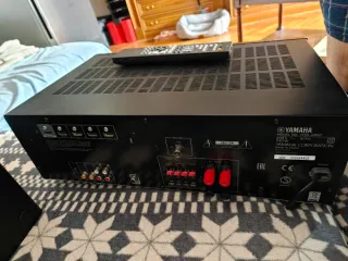 Sistema Audio Yamaha HTR 2067 5.1 + Subwoofer 2alt