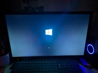 Mini PC 250GB SSD 8GB RAM con teclado y ratón