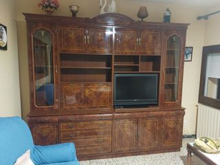Mueble de comedor de madera