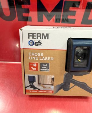 Nivel Laser + Tripode / Ferm Cross Line Laser.