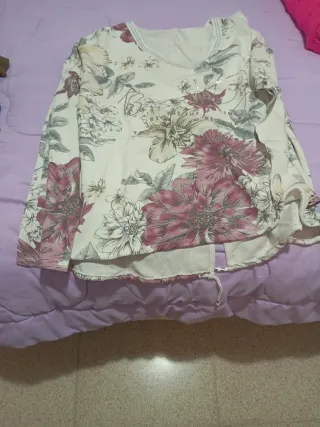 Sudadera con estampado floral