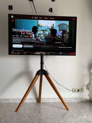 TV y Soporte Trípode Madera Negro 50pulgadas