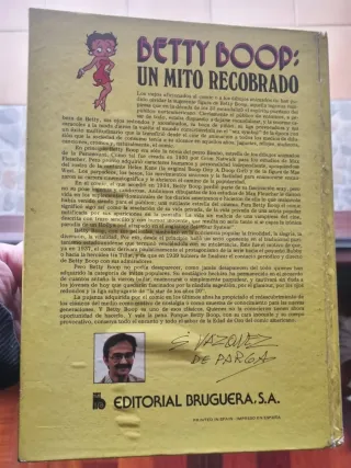 Tomo que contiene 3 Cómics Betty Boop 1982