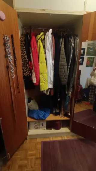 Armario ropero doble con altillos