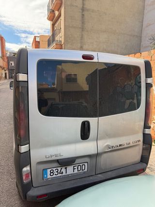 Opel Vivaro 2006