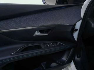 Peugeot 3008 Hybrid 225 e-EAT8 Allure Pack