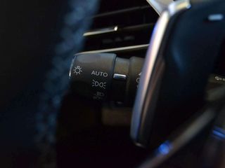 Peugeot 3008 Hybrid 225 e-EAT8 Allure Pack