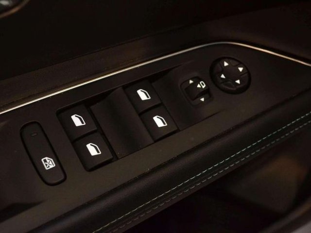 Peugeot 3008 Hybrid 225 e-EAT8 Allure Pack