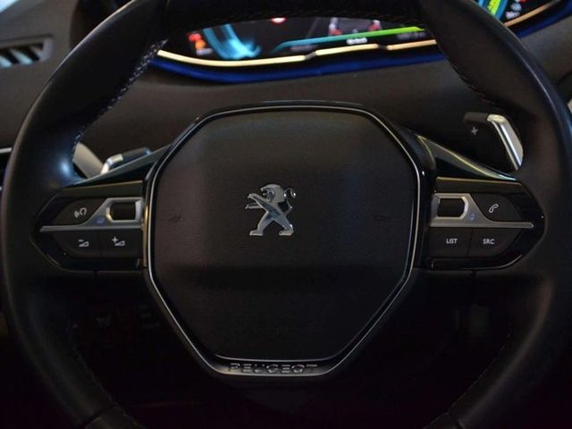 Peugeot 3008 Hybrid 225 e-EAT8 Allure Pack
