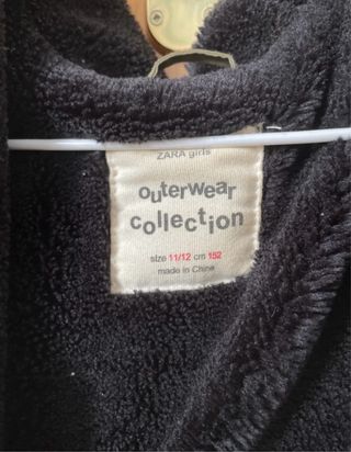 Parka verde militar con forro negro