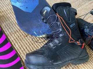 Pacchetto Snowboard: 2 Tavole, Scarponi e Fissazioni