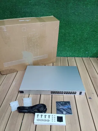 Ubiquiti USW-PRO-24 Switch