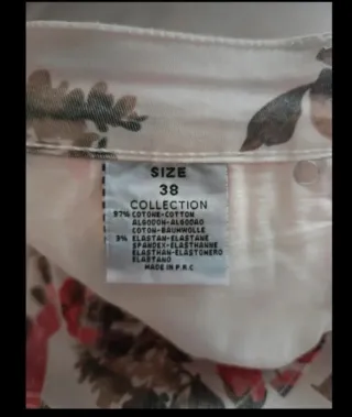 Pantalón vaquero Kira estampado floral