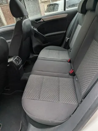 Volkswagen Golf VI  1.6 TDI bluemotion