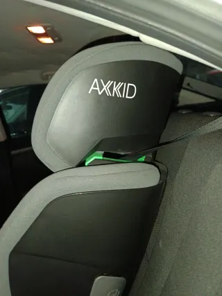 Silla coche AXKID gris No envio