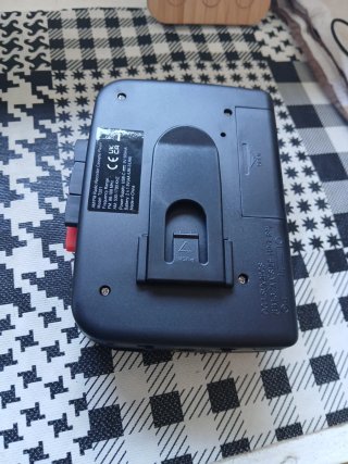 Walkman AM/FM Voice Activation