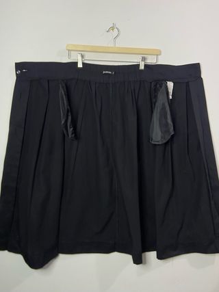 Falda midi Stradivarius negra talla S