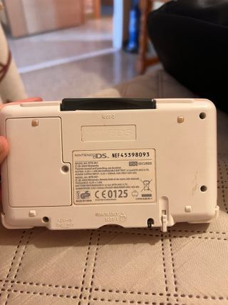 Nintendo DS Rosa con Adornos