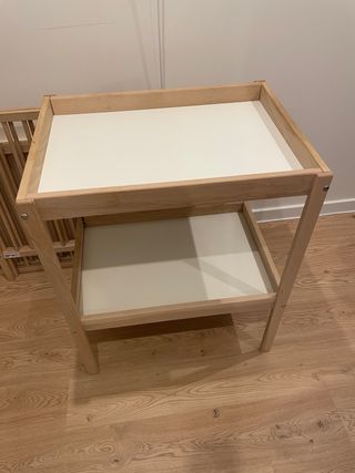 Cuna y cambiador Ikea Sniglar madera