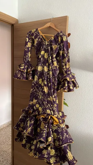 Traje de Flamenca Morado y estampado floral 42/44