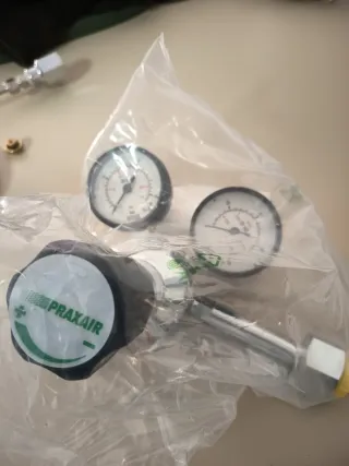 Regulador de gas Praxair O2/Ar