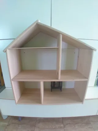 Casita de muñecas Ikea de madera