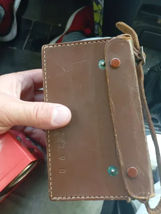 Radio Transistor Marrón y Plateada