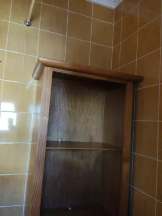 Mueble de madera para TV