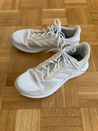 Zapatillas Nike Blancas y Rosas