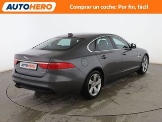 Jaguar XF 20d Prestige