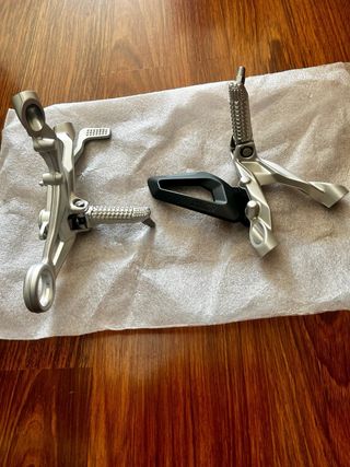 Estriberas BMW S1000RR K67 Originales