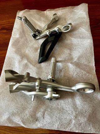 Estriberas BMW S1000RR K67 Originales