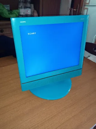 TV Retro Celeste HDMI SCART RGB