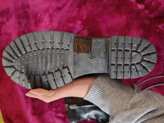 Botines negros talla 36