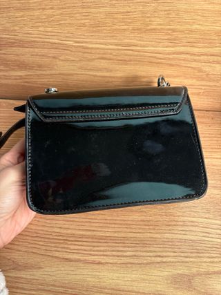 Bolso negro charol