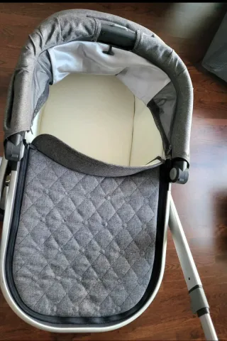 Carro Bebé UPPAbaby Vista Gris
