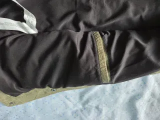 Giacca militare in pelle verde