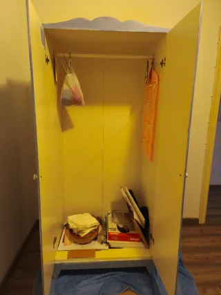 Armario de madera azulado pintado a la tiza 2 pue