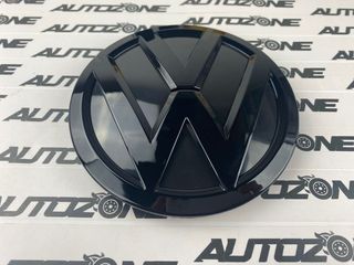 Emblema Volkswagen negro brillo para frontal V-007