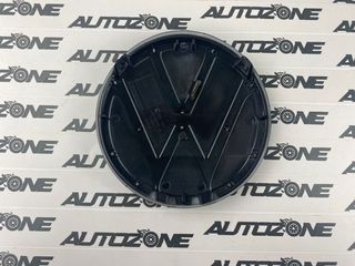 Emblema Volkswagen negro brillo para frontal V-007