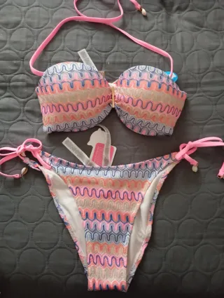 Bikini nuevo con etiquetas