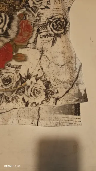 Camisola Senhora Estampada Tigre e Flores