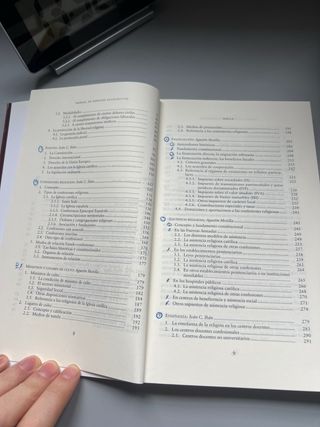 Manual de Derecho Eclesiástico (Estructuras y p...