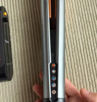 Piastre Dyson Airstrait Oro e Argento