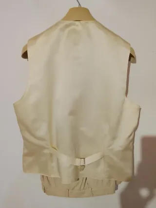 Traje completo beige