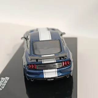 Maqueta coche Ford Mustang GT 1:43