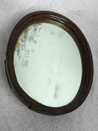 ANTIGUO ESPEJO OVALADO DE COMODA DE DORMITORIO