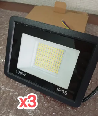 3 FOCOS LED 100W IP66