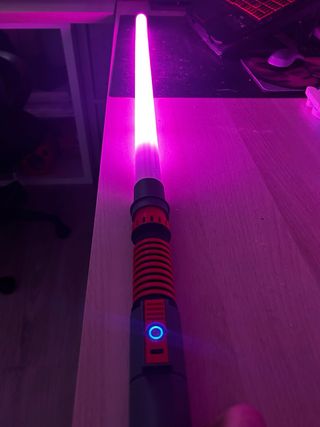 Espada láser con luz y sonido